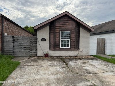 107 Cane Field St