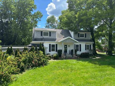 396 Laurel St