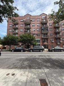 14118 Cherry Avenue #6G
