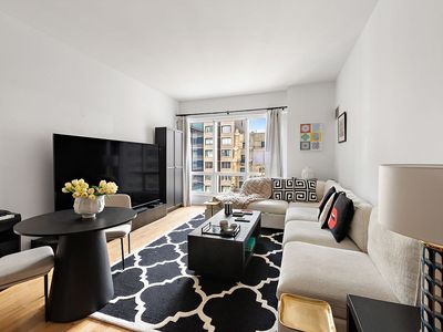350 W 42nd St APT 18E