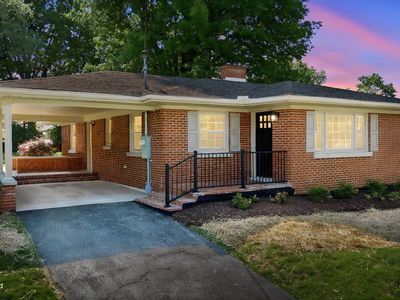 122 Meadowlark Dr