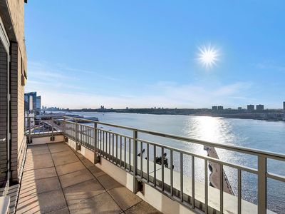 220 Riverside Blvd APT 21G