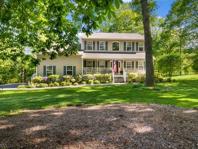 7 Lighthouse Cir