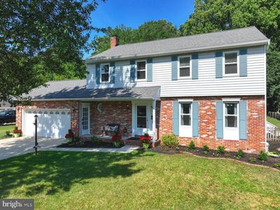 8327 Sail Ct