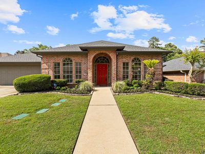 103 Village Green Dr