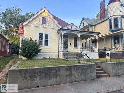 130 Chestnut St
