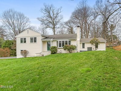 30 Weston Hill Rd
