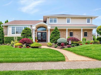 11 Knell Drive
