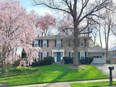 1923 Freedom Ln