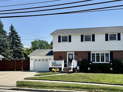 573 Columbia Ave