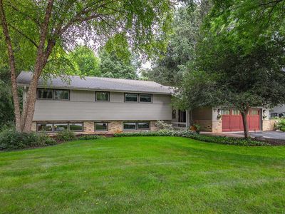 1860 Churchview DRIVE