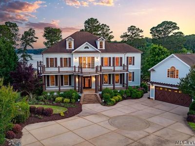 381 W Bend Dr