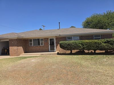 215 Cactus Dr