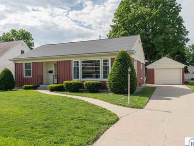 411 Page Ave