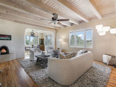 1022 Governor Dempsey Dr