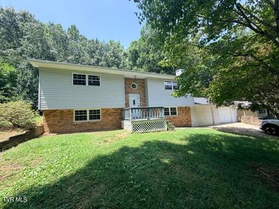 125 Reynolds Hills Dr