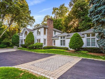 11 Wenwood Drive