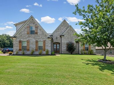 425 Oakridge Dr