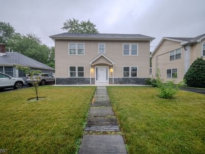 51 Greenwich Dr