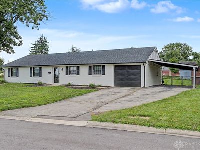 71 Goldengate Dr