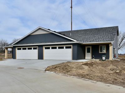 1151 Eagle Ln