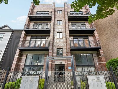 4345 S Indiana Ave Unit 4S