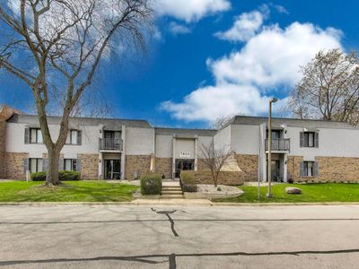 7400 Grand Ave APT 203