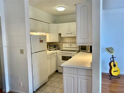 820 SW 11th Ave #15B