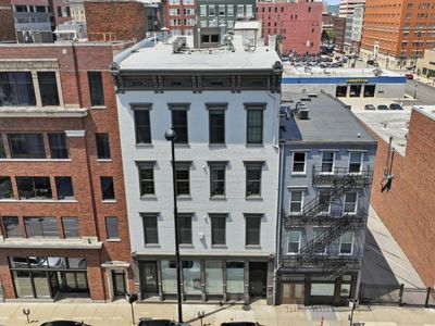 813 Broadway St #301