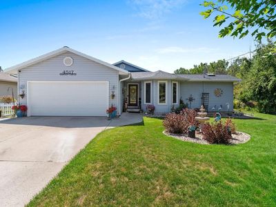 4517 Harvest CIRCLE