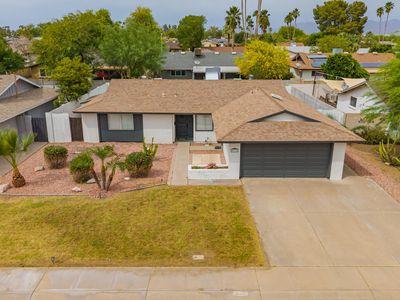 8716 E MITCHELL Drive