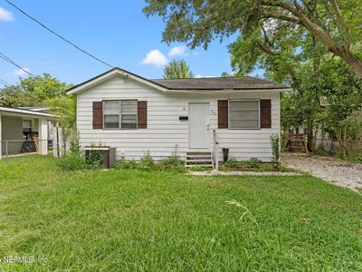 5123 COLONIAL Avenue