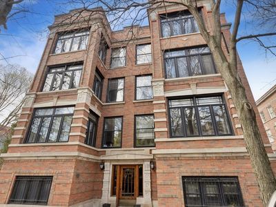 5802 S Blackstone Ave #1