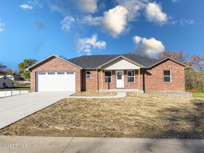 1813 Van Loo Ln