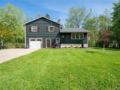 594 Herr Rd