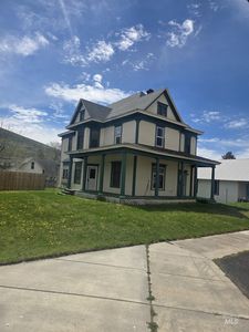 Property at 986 Columbia St, Pomeroy, WA