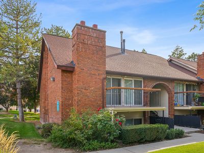 1247 E Cottonwood Hills Dr