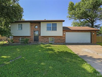 72 University Dr