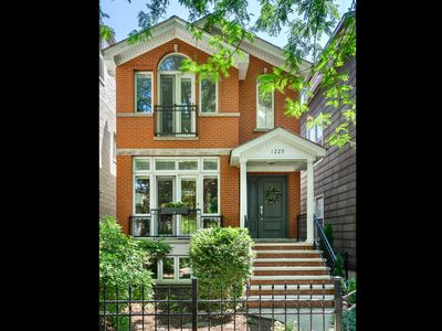 1229 W Wrightwood Ave