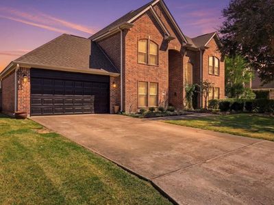 2430 Amberwood Dr