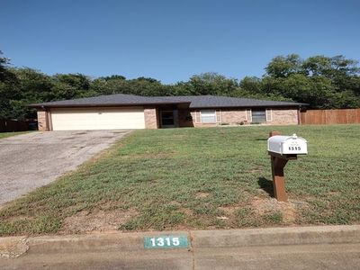 1315 Princeton Dr