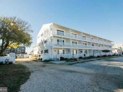24 Dickinson Ave #8B