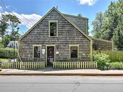 26 Bridge St