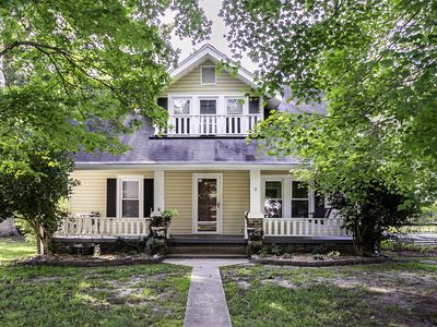 570 W Old Glencoe Rd