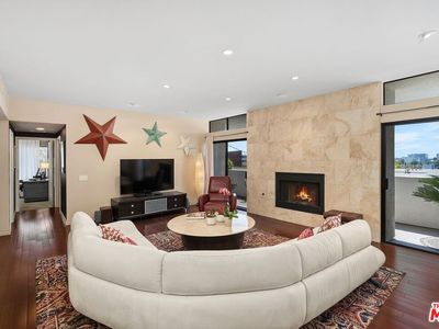 950 Hancock Ave APT 203