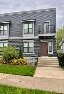 328 Maple Ave