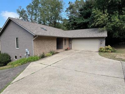 1526 Pleasantville Rd