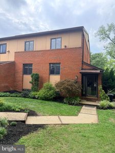 34 Lacosta Ct