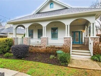 1338 Mercer Ave