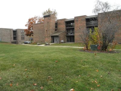 9002 West Lisbon AVENUE UNIT 107